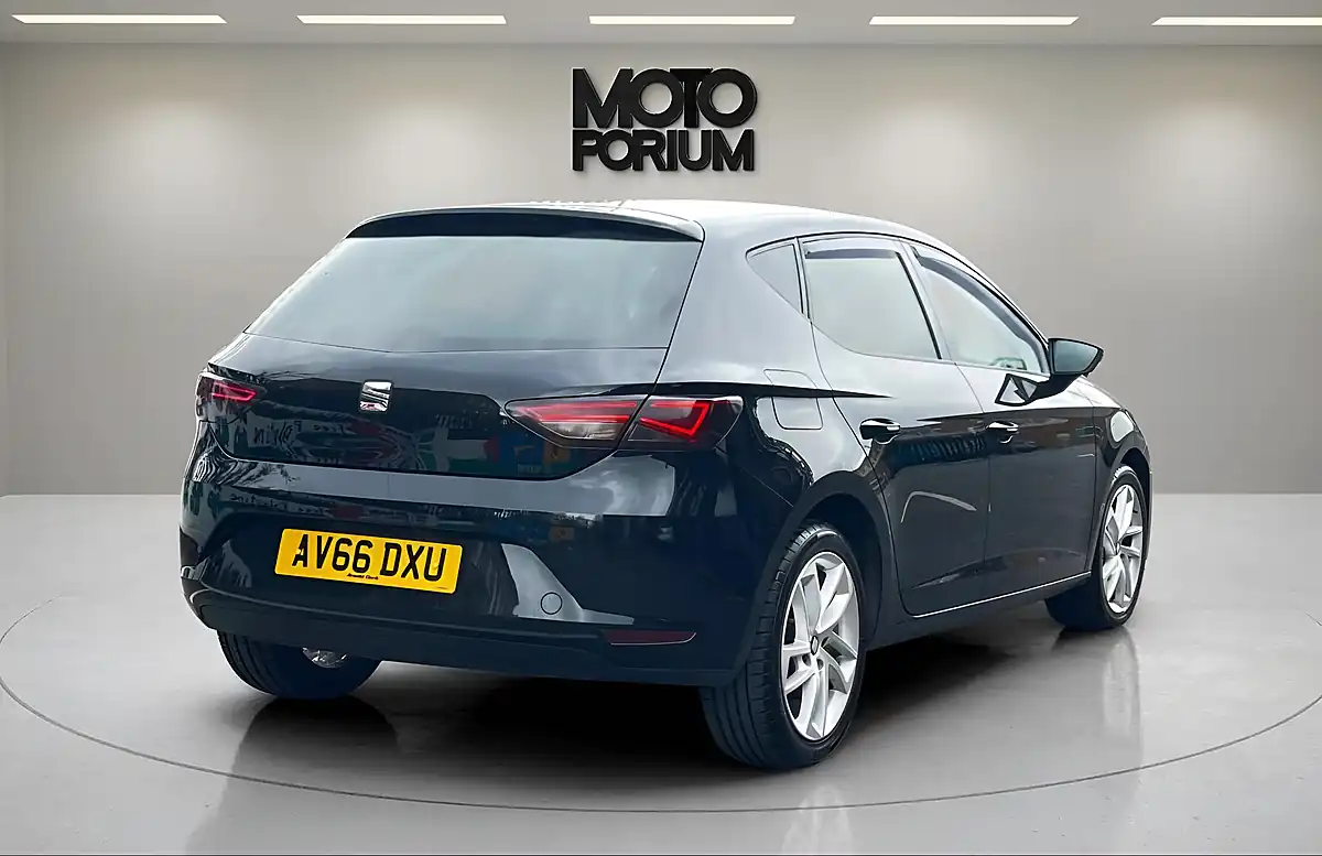 Used 2016 SEAT Leon Se Dynamic Technology Black - Interior and Exterior details 12
