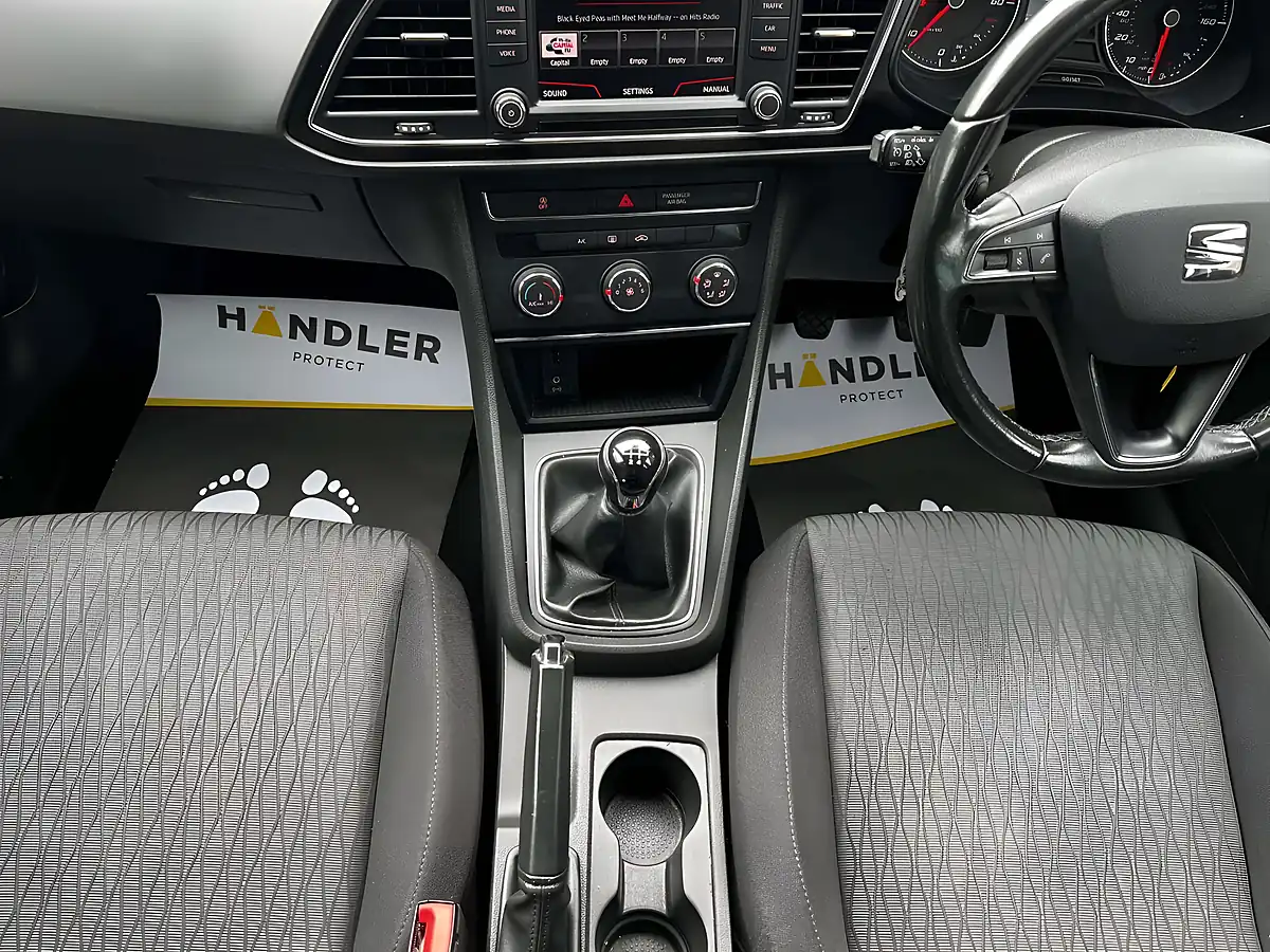 Used 2016 SEAT Leon Se Dynamic Technology Black - Interior and Exterior details 13