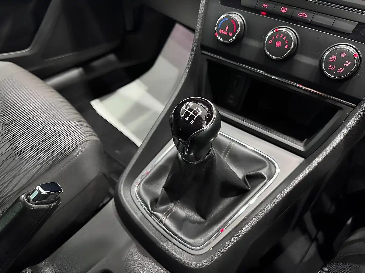 Used 2016 SEAT Leon Se Dynamic Technology Grey - Interior and Exterior details 16