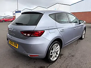 Used 2016 SEAT Leon Se Dynamic Technology Silver - Interior and Exterior details 4