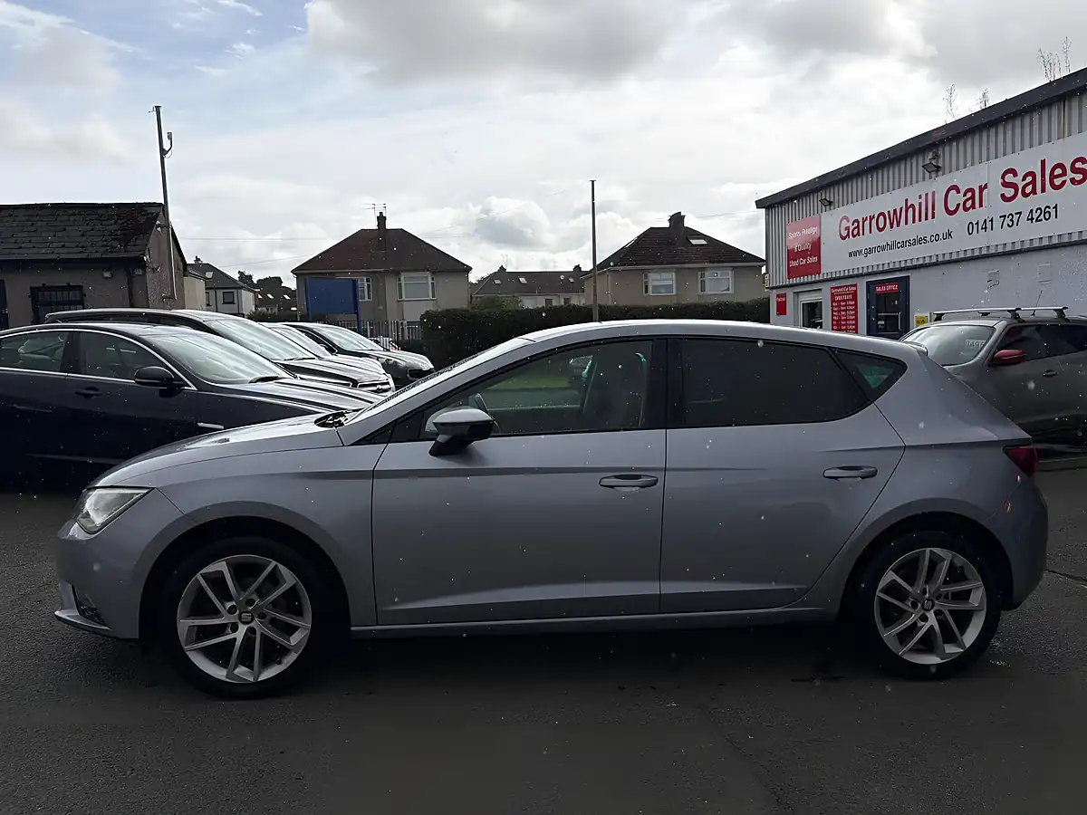 Used 2016 SEAT Leon Se Dynamic Technology Silver - Interior and Exterior details 8