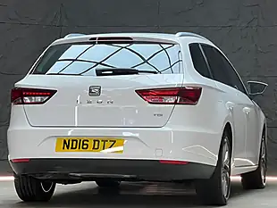 Used 2016 SEAT Leon Se Dynamic Technology Sport Tourer White - Interior and Exterior details 12