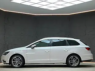 Used 2016 SEAT Leon Se Dynamic Technology Sport Tourer White - Interior and Exterior details 4