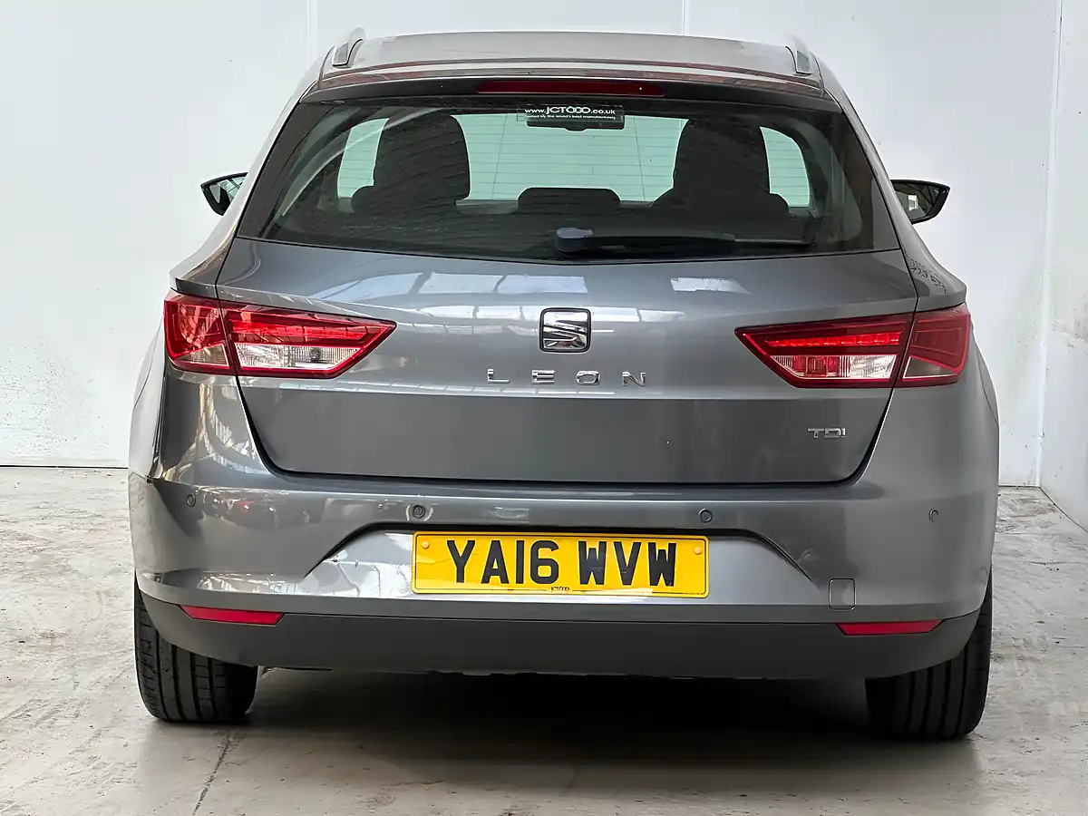 Used 2016 SEAT Leon Se Grey - Interior and Exterior details 5