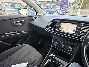 Used 2016 SEAT Leon Se White - Interior and Exterior details 13