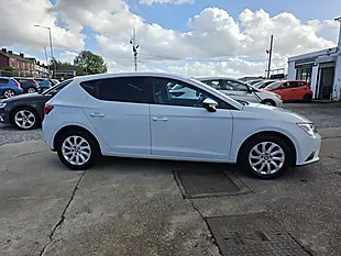 Used 2016 SEAT Leon Se White - Interior and Exterior details 4
