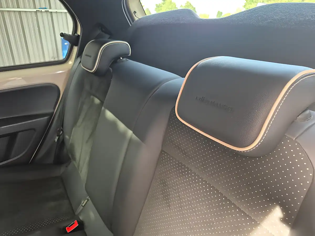 Used 2016 SEAT Mii By Mango Beige - Interior and Exterior details 10