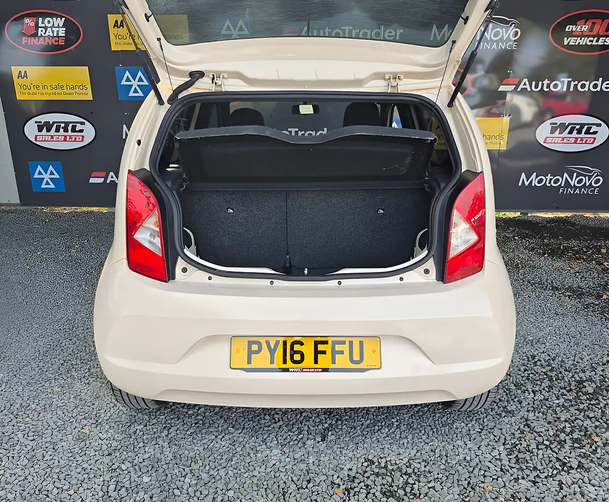 Used 2016 SEAT Mii By Mango Beige - Interior and Exterior details 9