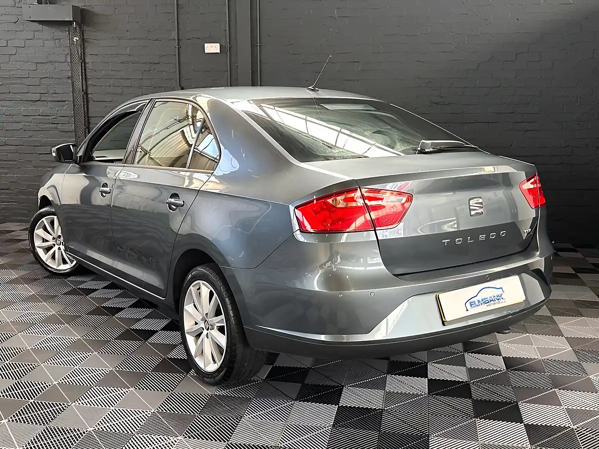 Used 2016 SEAT Toledo Se - Interior and Exterior details 3