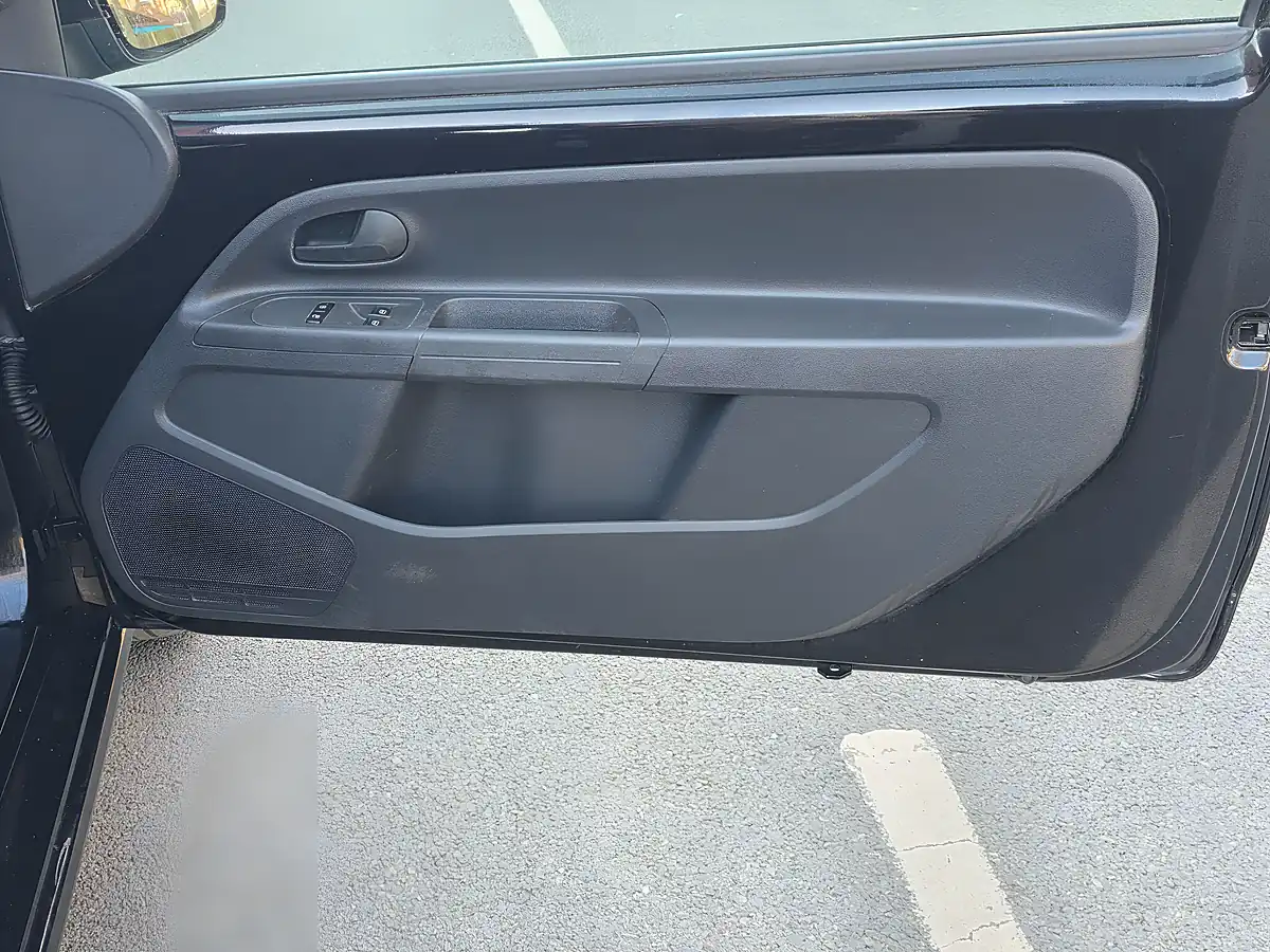Used 2016 Skoda Citigo Colour Edition Black - Interior and Exterior details 12