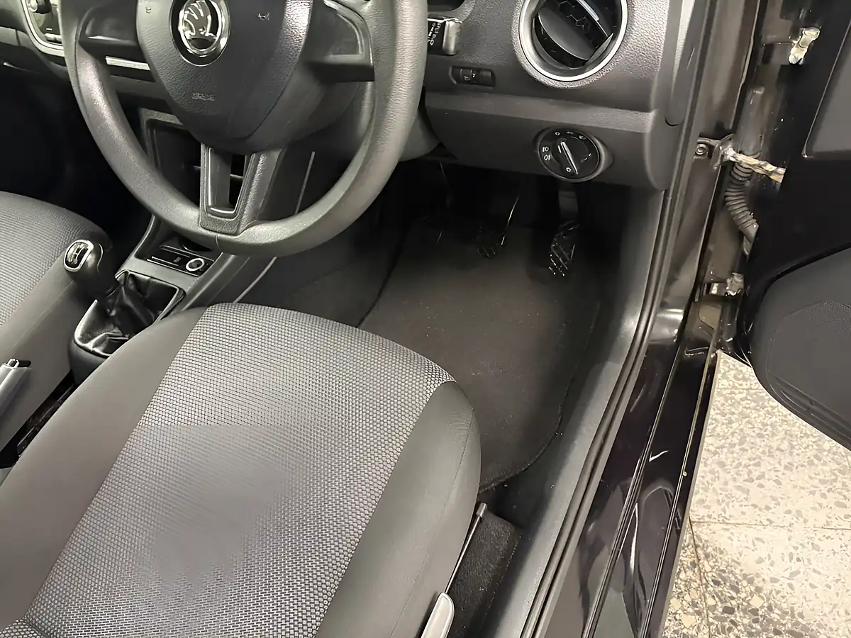 Used 2016 Skoda Citigo Colour Edition Black - Interior and Exterior details 14
