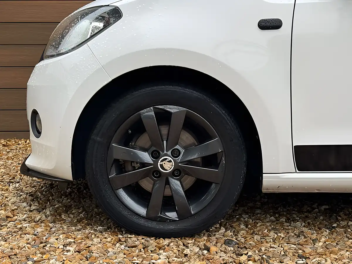 Used 2016 Skoda Citigo Monte Carlo White - Interior and Exterior details 12