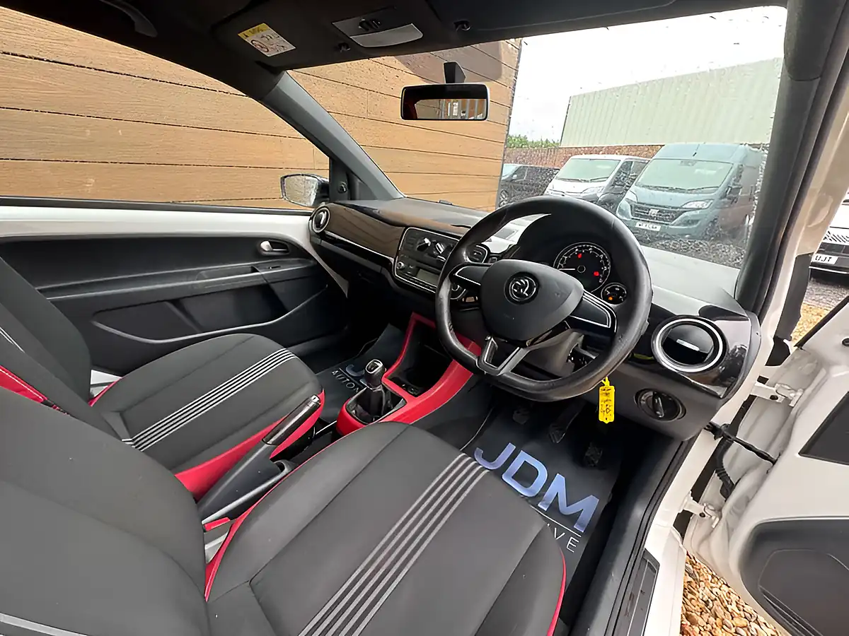 Used 2016 Skoda Citigo Monte Carlo White - Interior and Exterior details 15