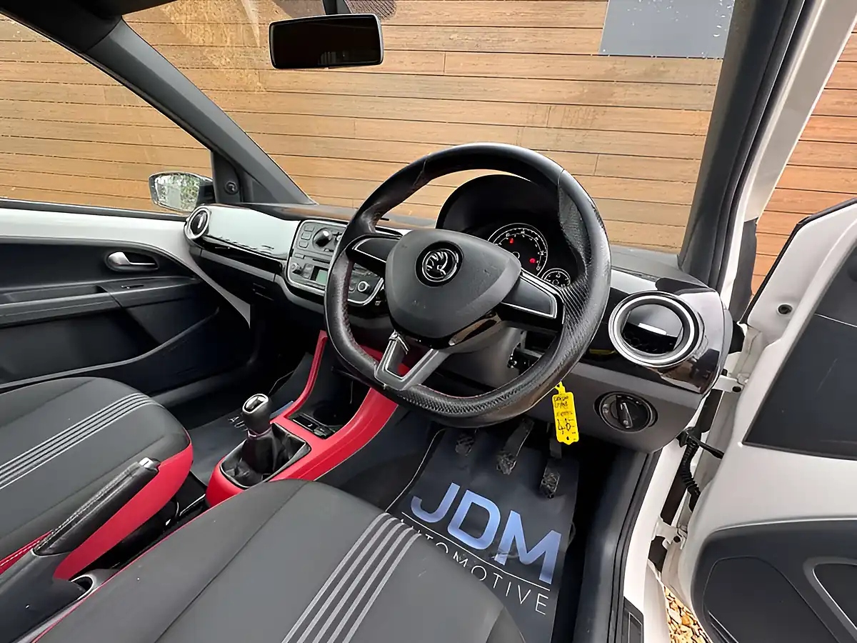 Used 2016 Skoda Citigo Monte Carlo White - Interior and Exterior details 17
