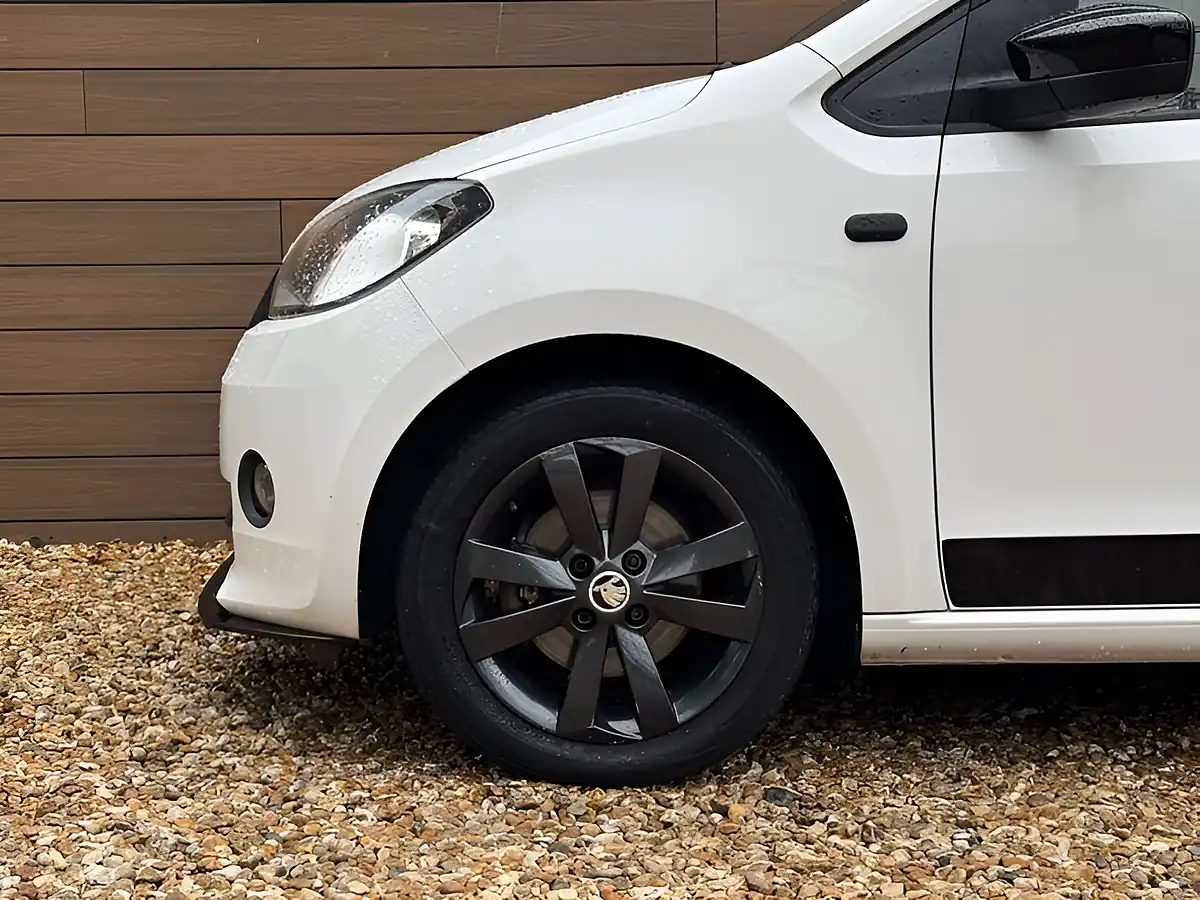 Used 2016 Skoda Citigo Monte Carlo White - Interior and Exterior details 9