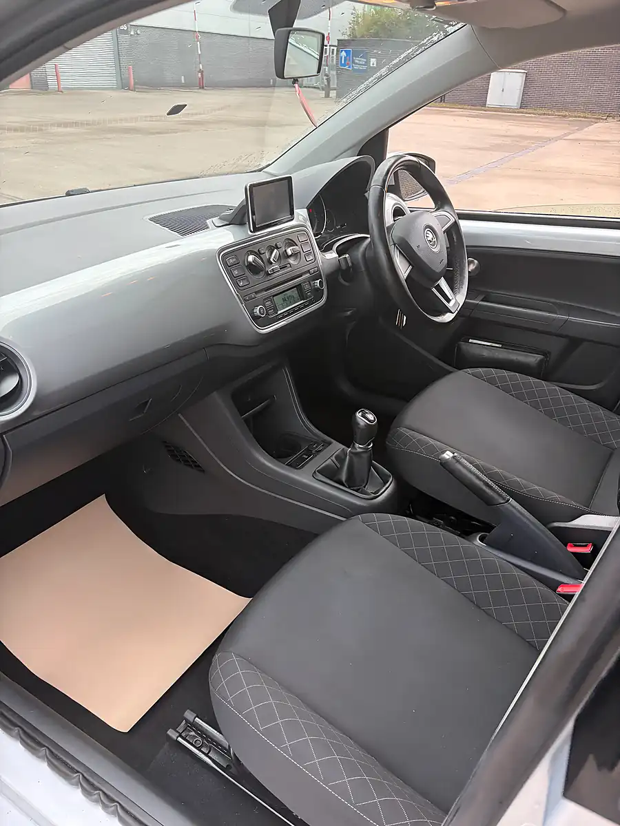 Used 2016 Skoda Citigo Se L Silver - Interior and Exterior details 10