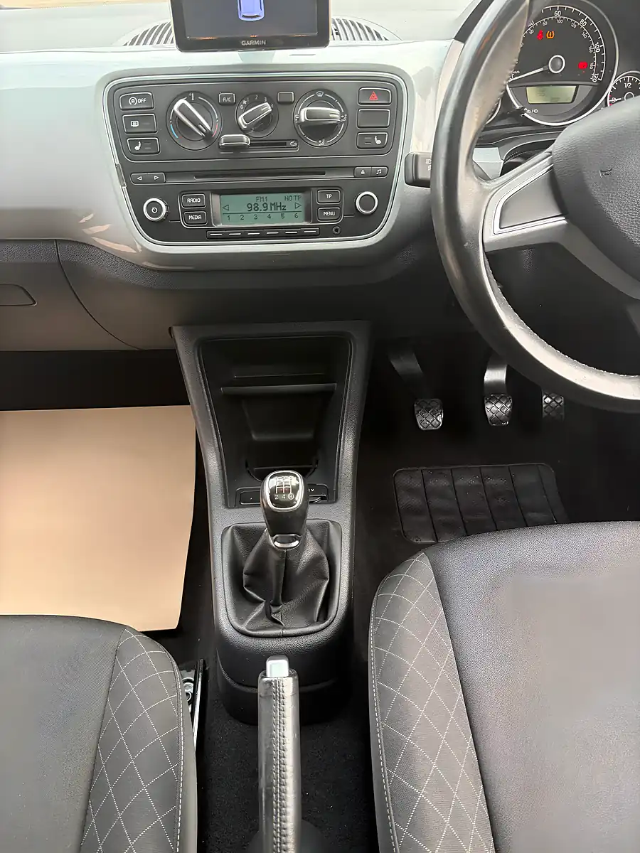Used 2016 Skoda Citigo Se L Silver - Interior and Exterior details 12