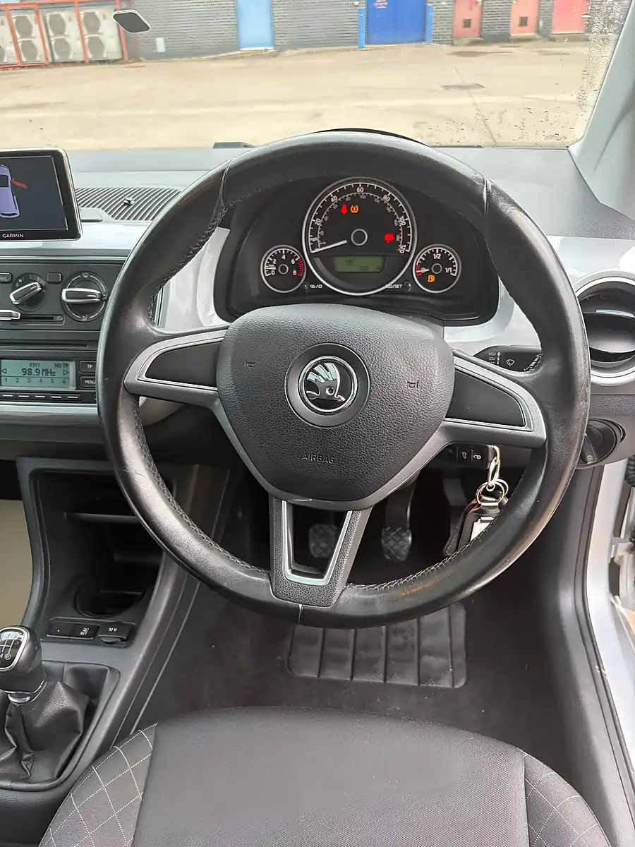 Used 2016 Skoda Citigo Se L Silver - Interior and Exterior details 13