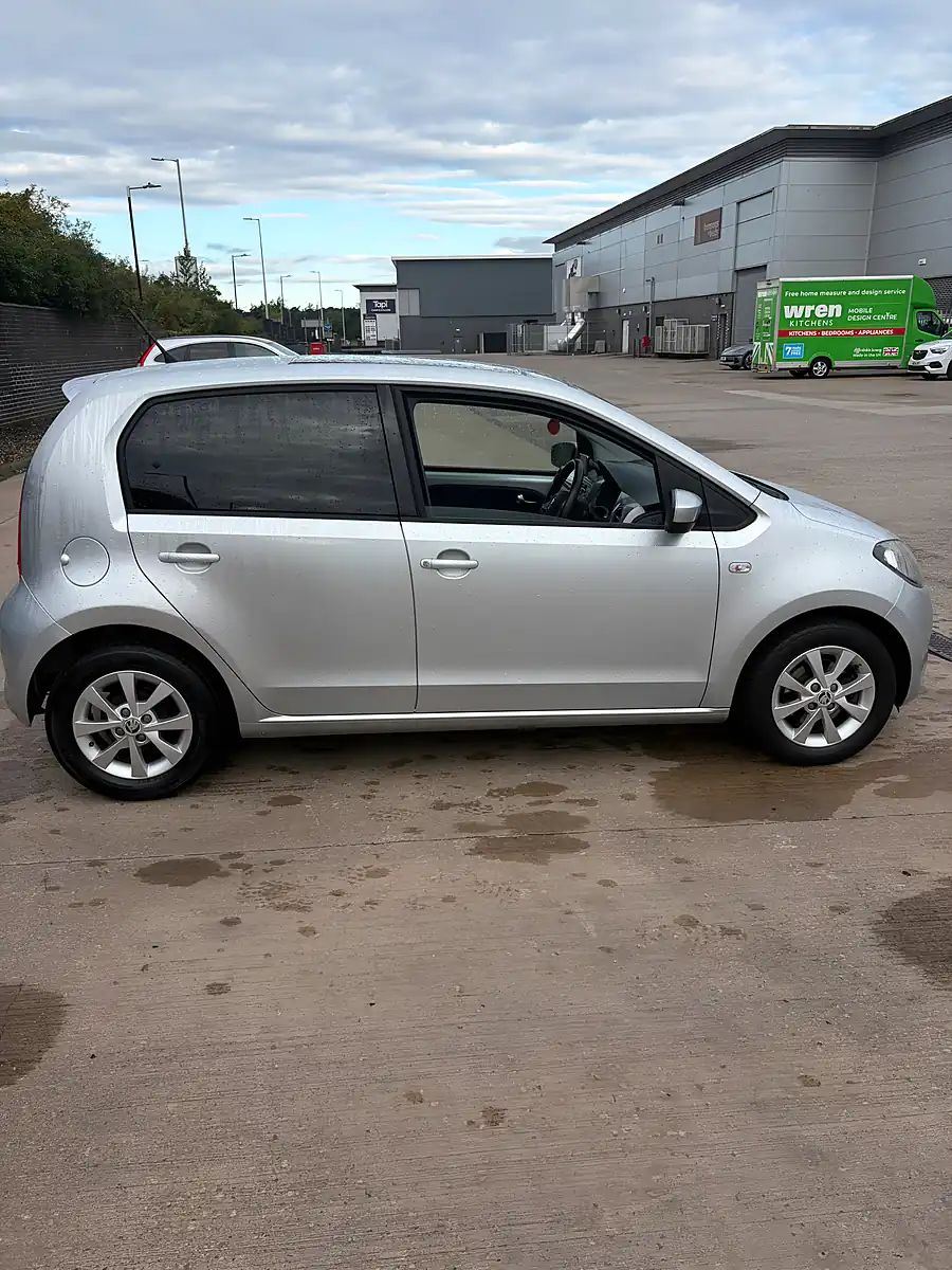 Used 2016 Skoda Citigo Se L Silver - Interior and Exterior details 5