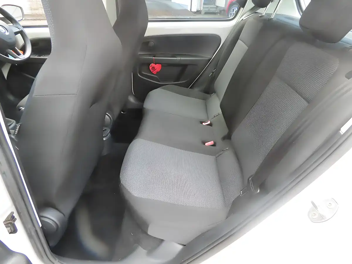 Used 2016 Skoda Citigo Se White - Interior and Exterior details 10
