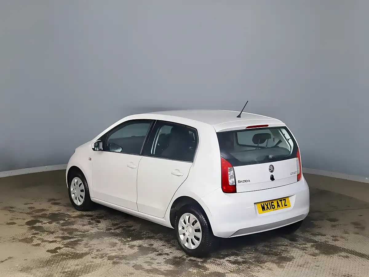 Used 2016 Skoda Citigo Se White - Interior and Exterior details 4
