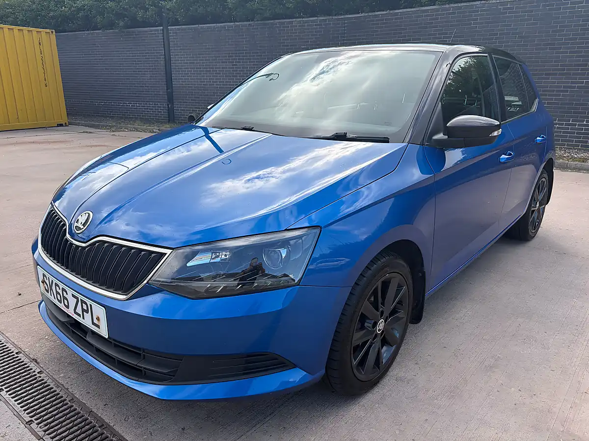 Used 2016 Skoda Fabia Colour Edition Blue - Front View