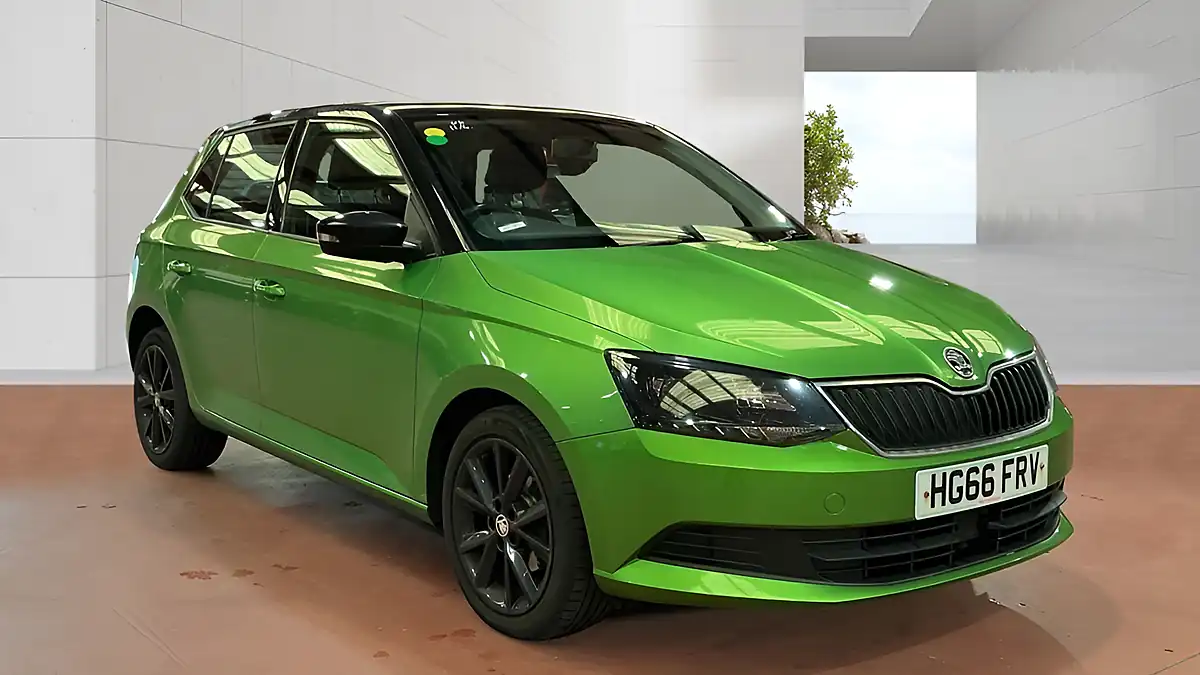 Used 2016 Skoda Fabia Colour Edition Green - Front View