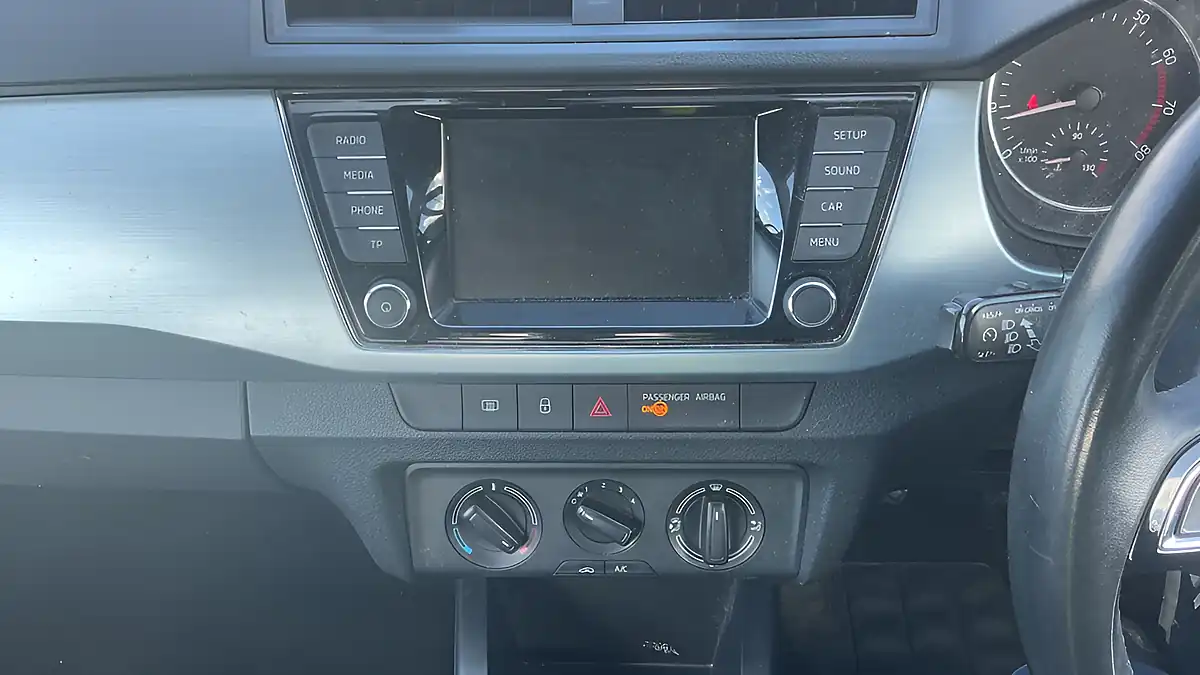 Used 2016 Skoda Fabia Colour Edition Green - Interior and Exterior details 6