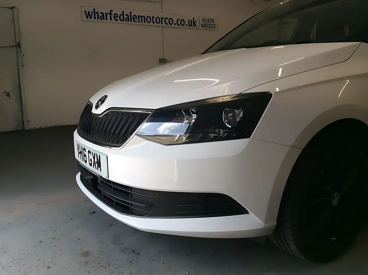 Used 2016 Skoda Fabia Colour Edition White - Interior and Exterior details 11