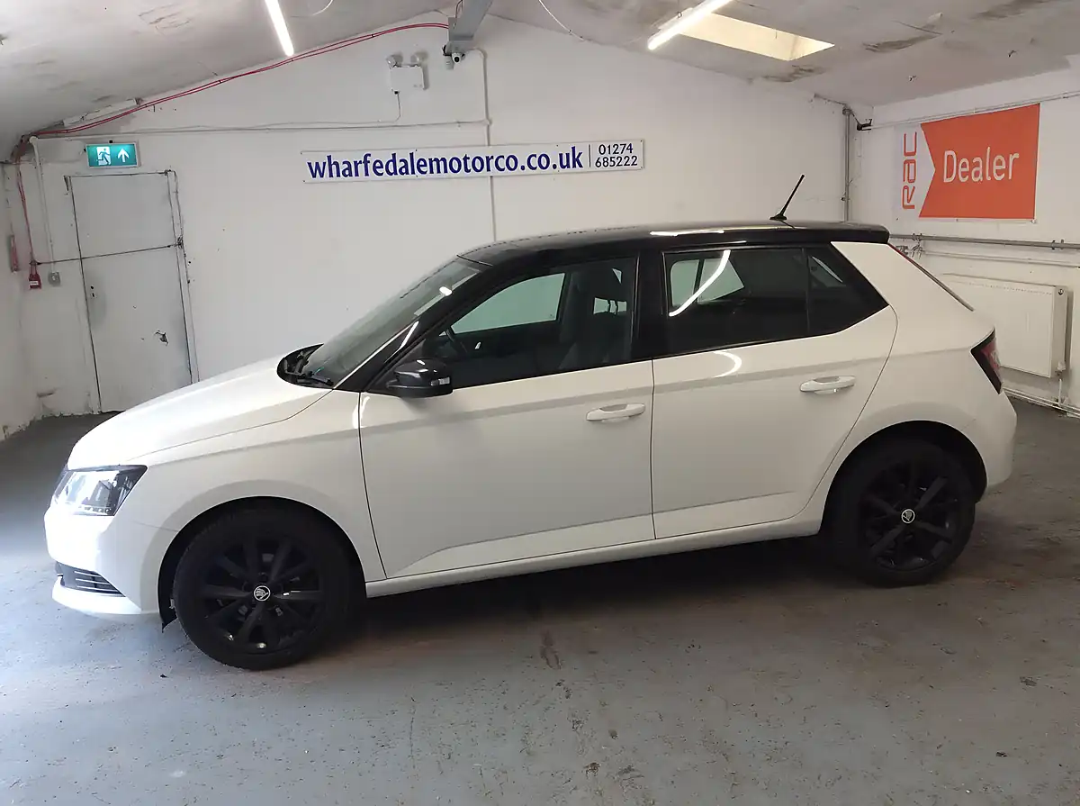 Used 2016 Skoda Fabia Colour Edition White - Interior and Exterior details 3