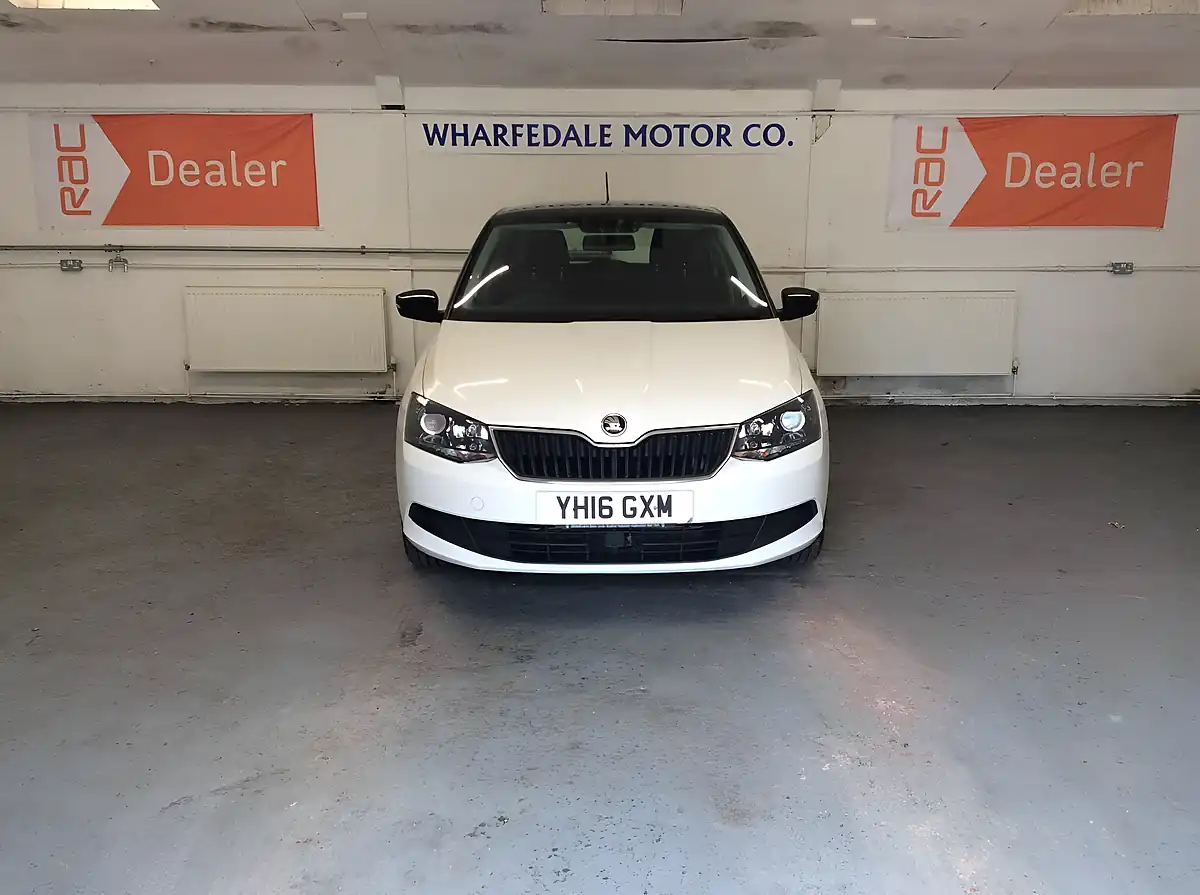 Used 2016 Skoda Fabia Colour Edition White - Interior and Exterior details 6