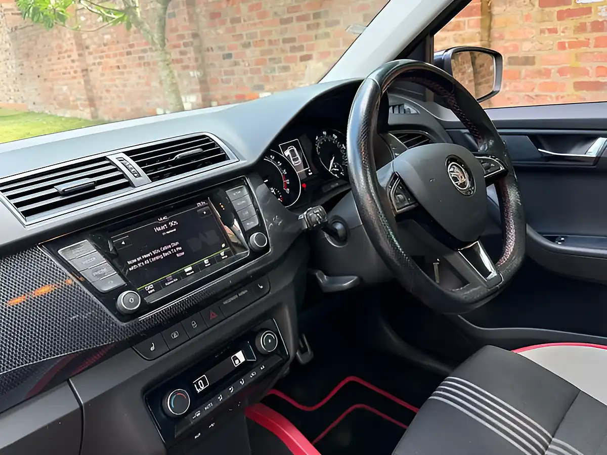 Used 2016 Skoda Fabia Monte Carlo Green - Interior and Exterior details 9