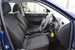 Used 2016 Skoda Fabia S Blue - Interior and Exterior details 12