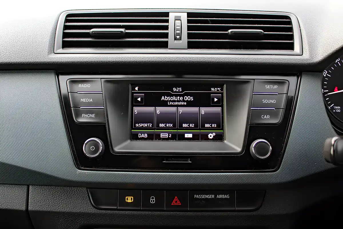 Used 2016 Skoda Fabia S Blue - Interior and Exterior details 17