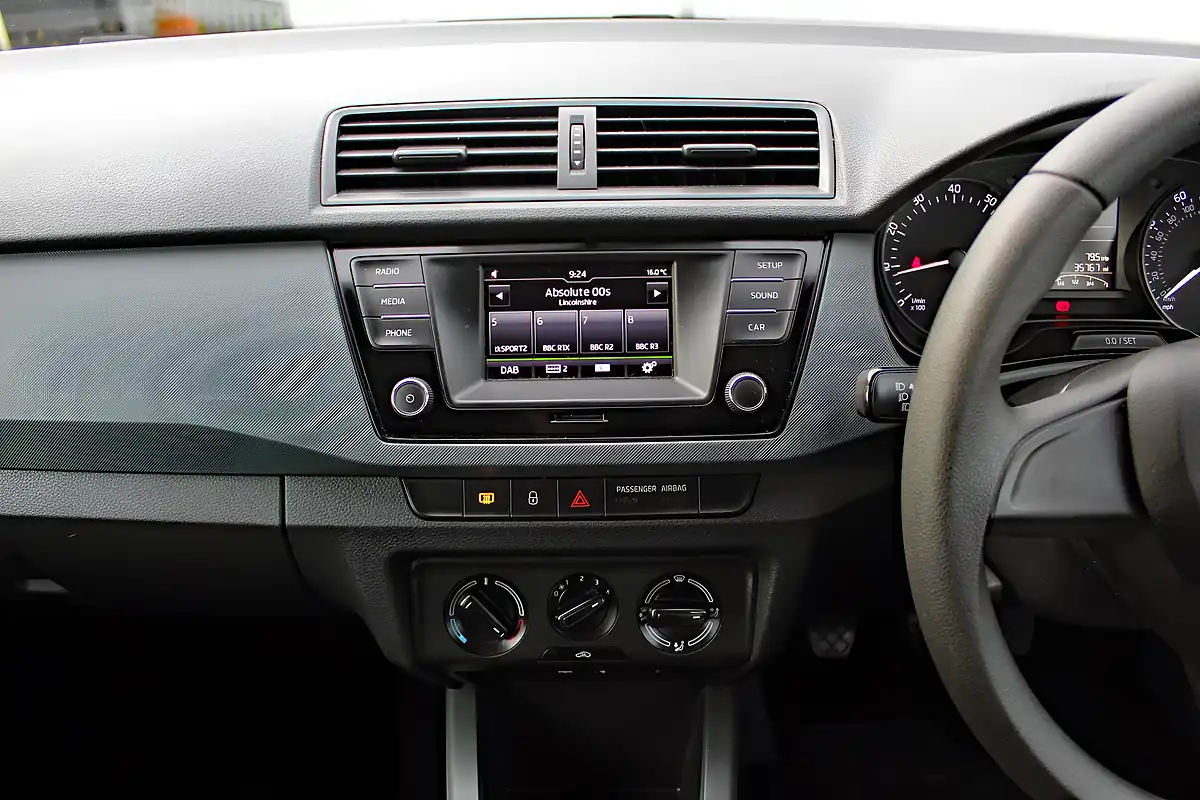 Used 2016 Skoda Fabia S Blue - Interior and Exterior details 20
