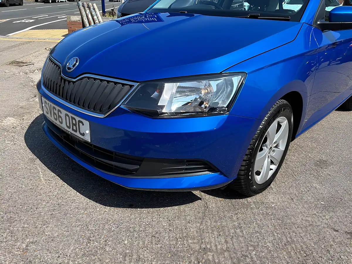 Used 2016 Skoda Fabia Se Blue - Interior and Exterior details 3