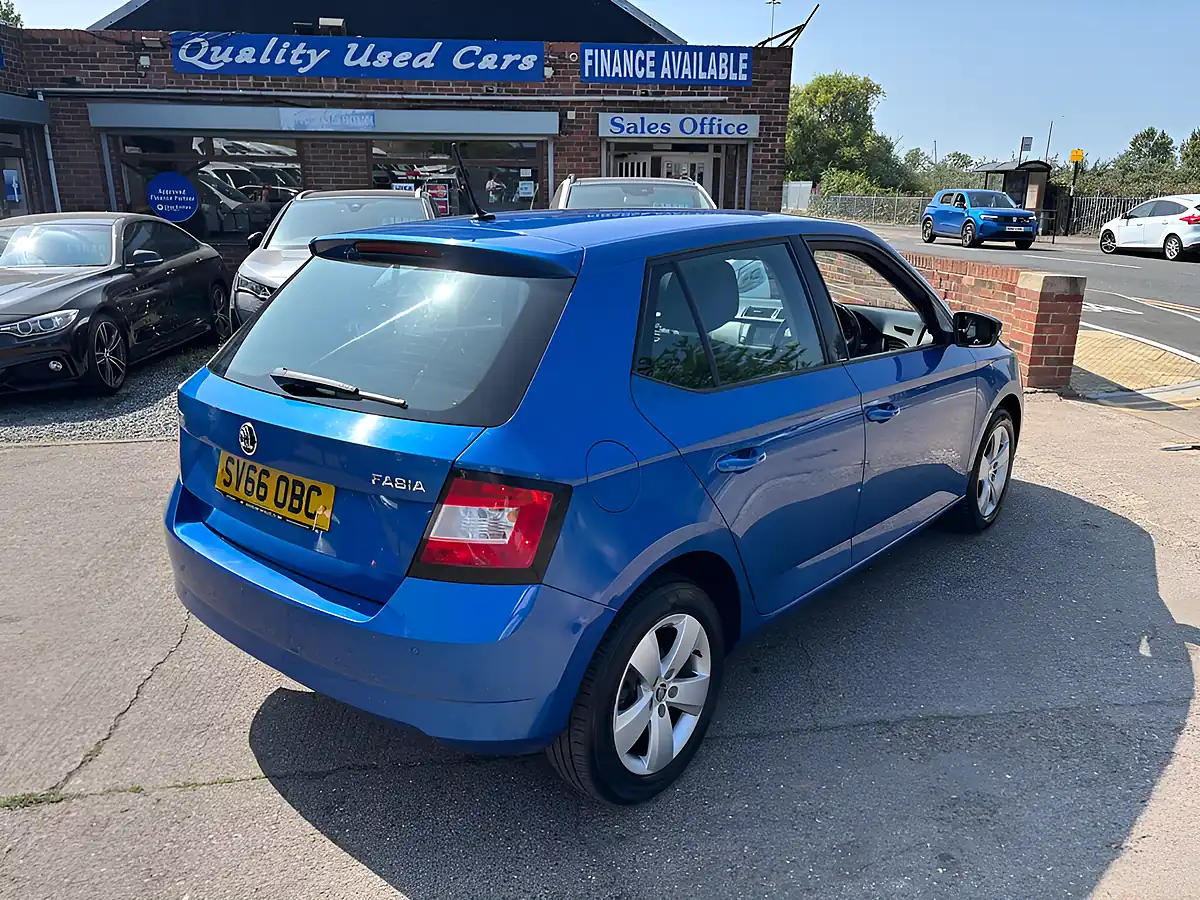 Used 2016 Skoda Fabia Se Blue - Interior and Exterior details 9