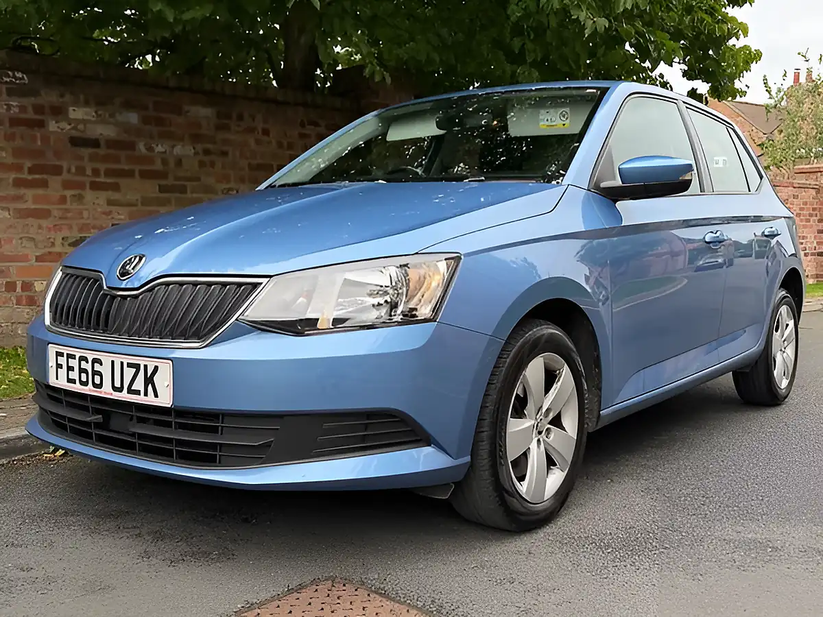 Used 2016 Skoda Fabia Se Blue - Front View