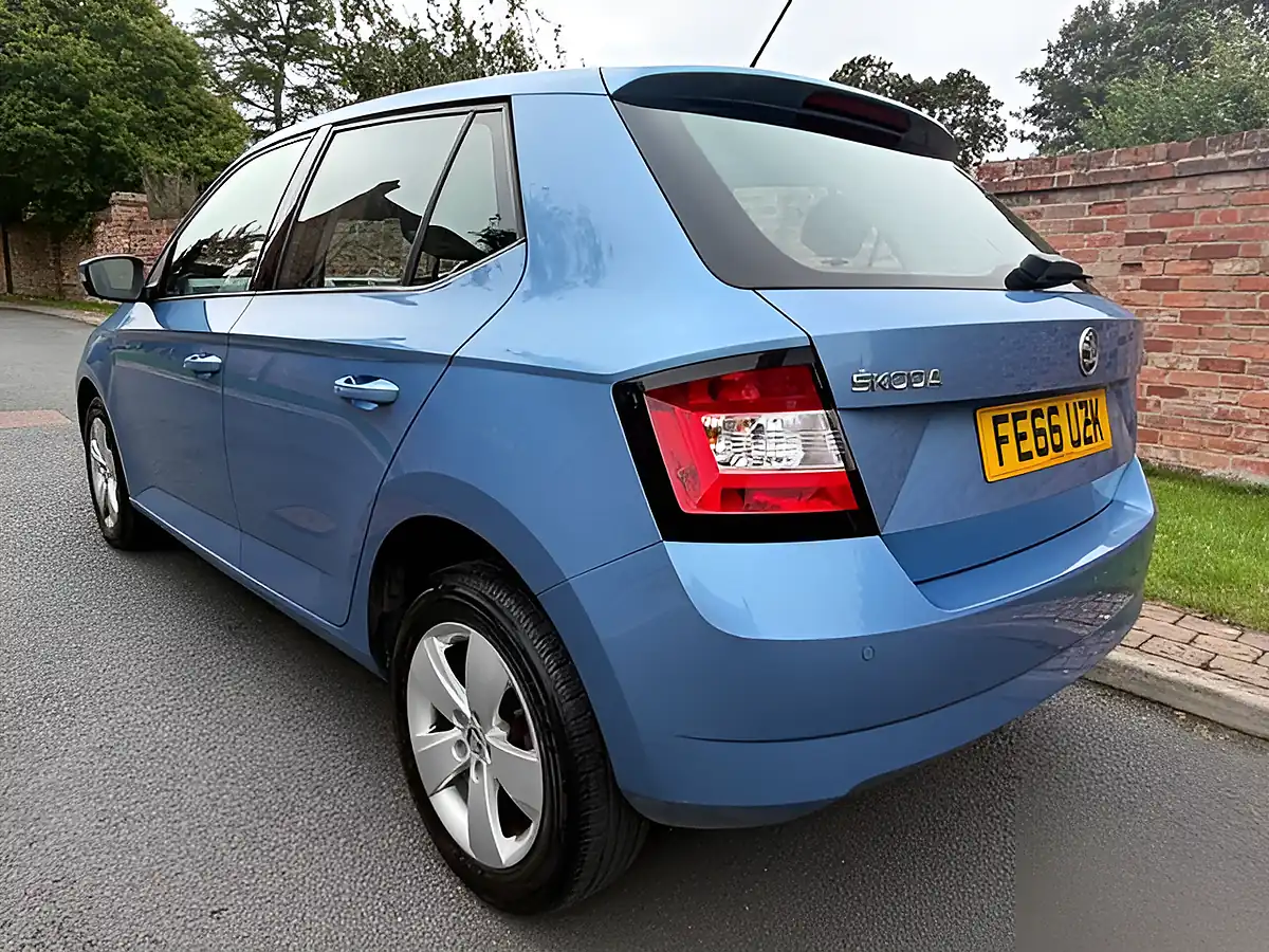 Used 2016 Skoda Fabia Se Blue - Interior and Exterior details 5