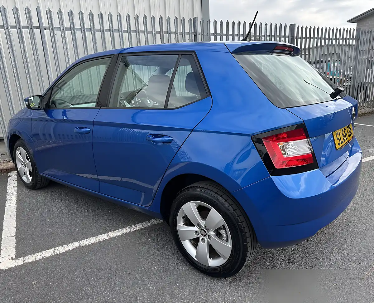 Used 2016 Skoda Fabia Se Blue - Interior and Exterior details 4
