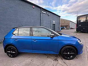 Used 2016 Skoda Fabia Se Blue - Interior and Exterior details 16