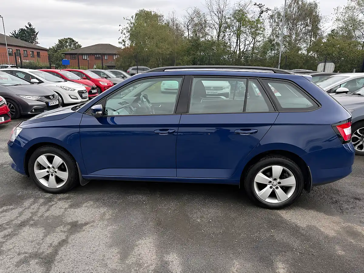 Used 2016 Skoda Fabia Se Edition Blue - Interior and Exterior details 8