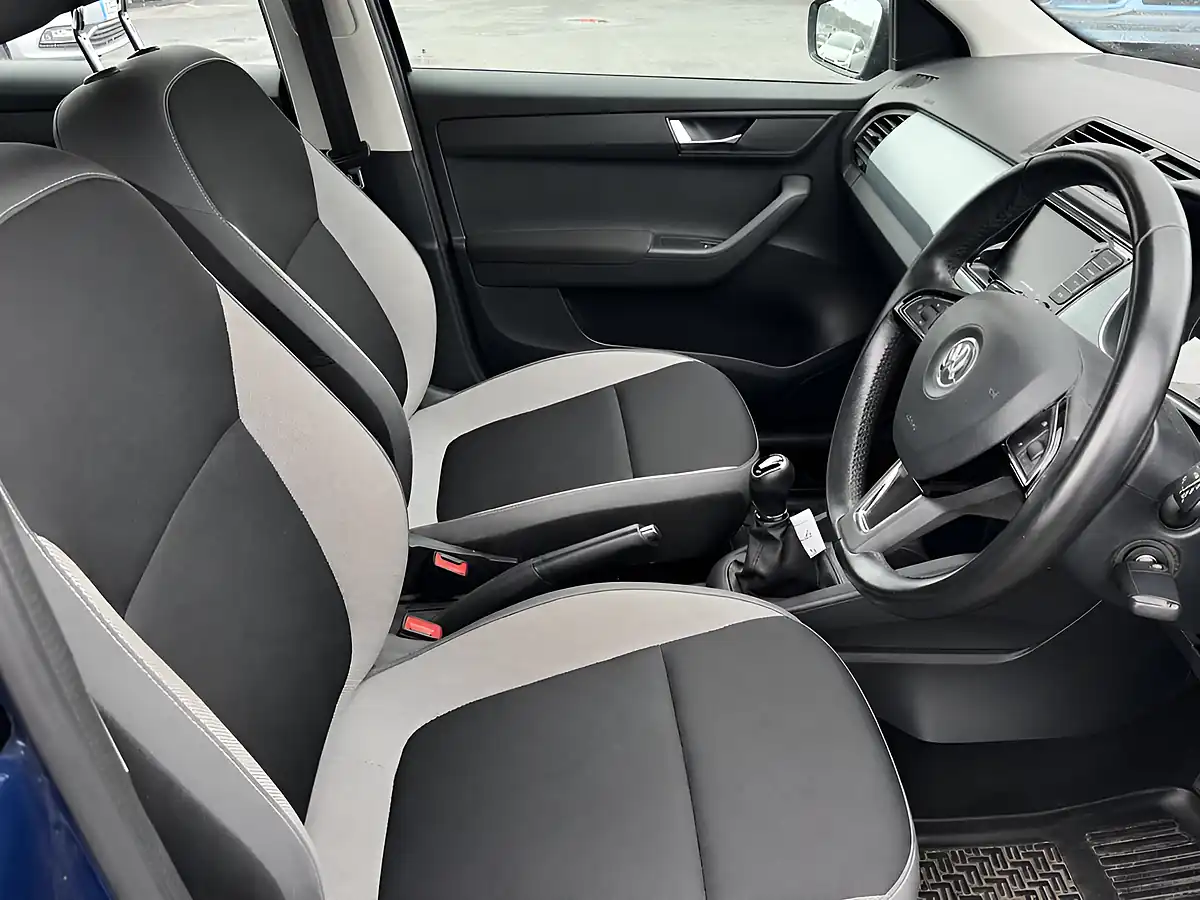 Used 2016 Skoda Fabia Se Edition Blue - Interior and Exterior details 9