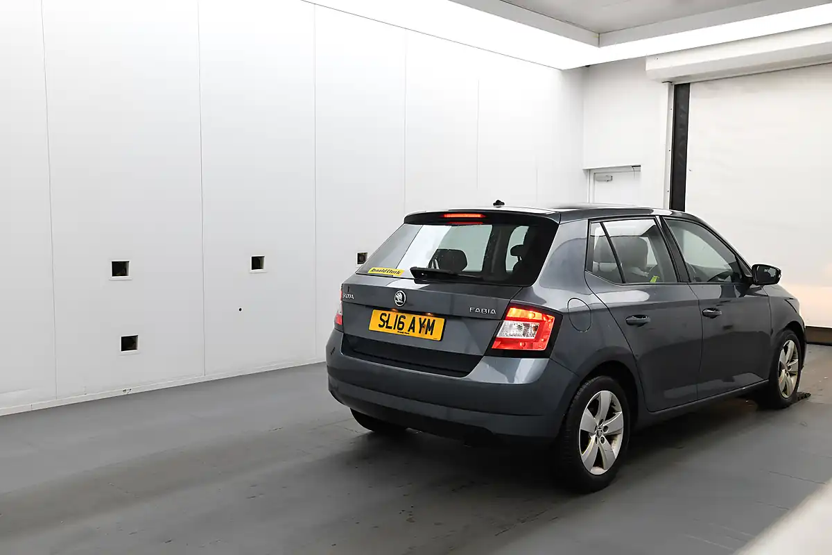 Used 2016 Skoda Fabia Se Grey - Interior and Exterior details 3
