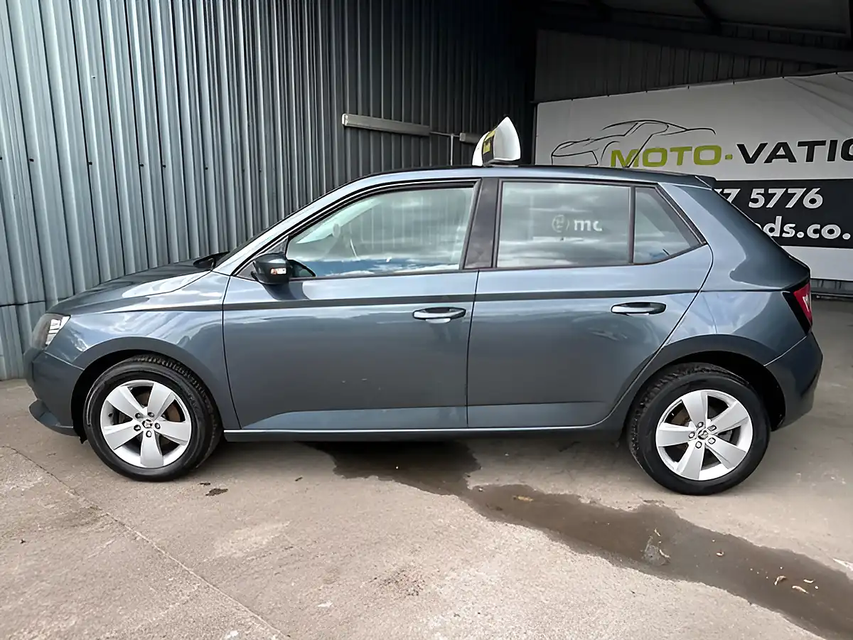 Used 2016 Skoda Fabia Se Grey - Interior and Exterior details 11