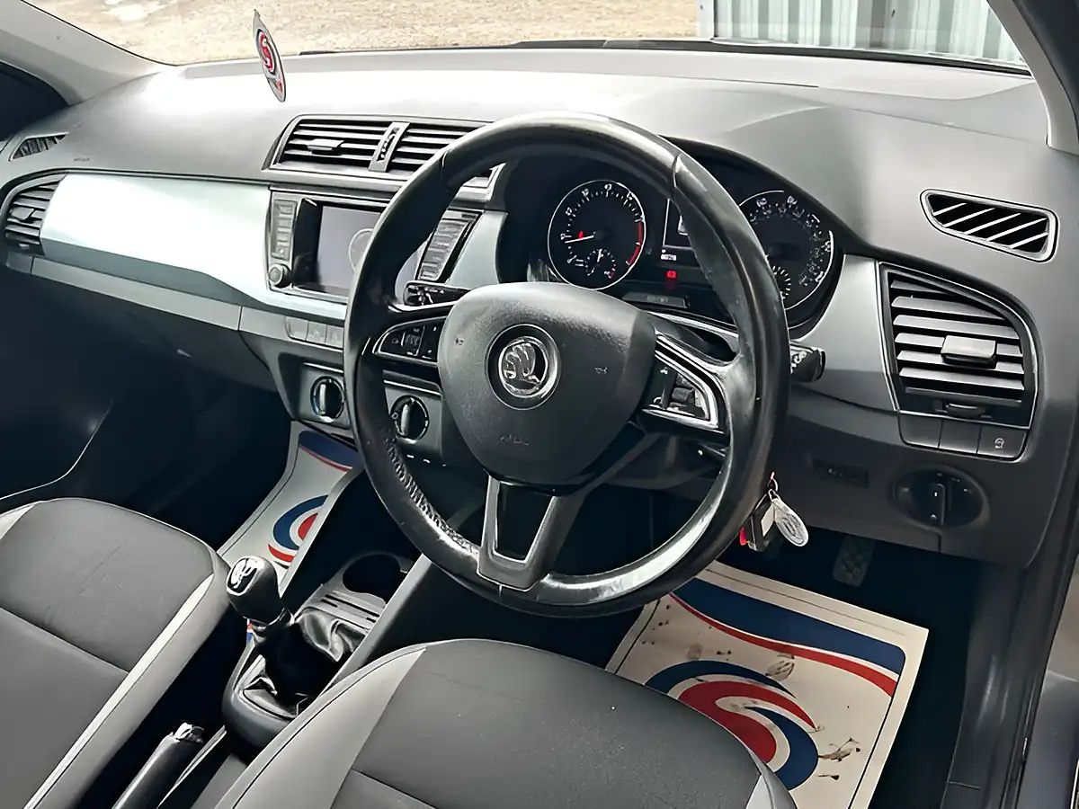 Used 2016 Skoda Fabia Se Grey - Interior and Exterior details 18