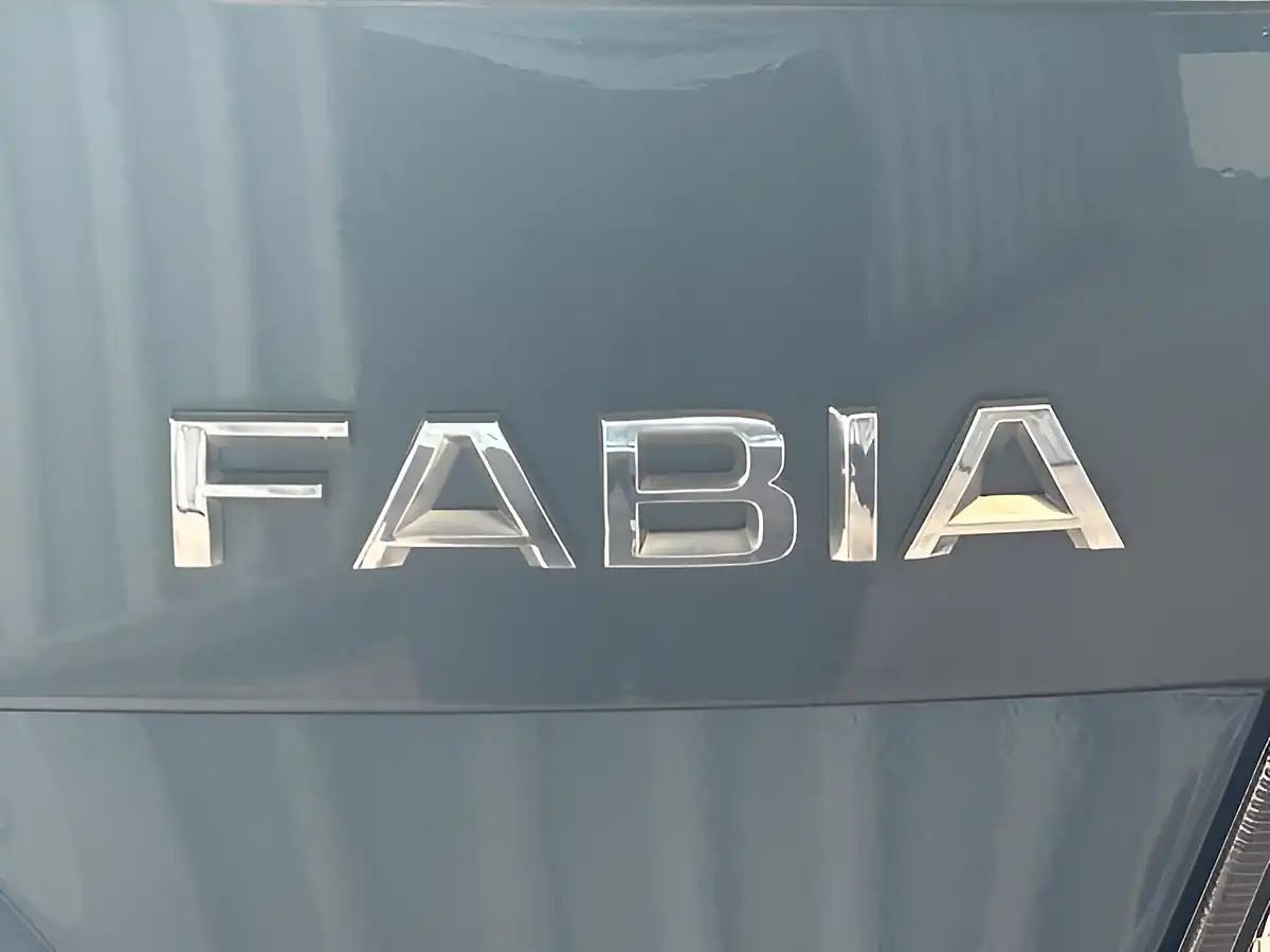 Used 2016 Skoda Fabia Se Grey - Interior and Exterior details 5