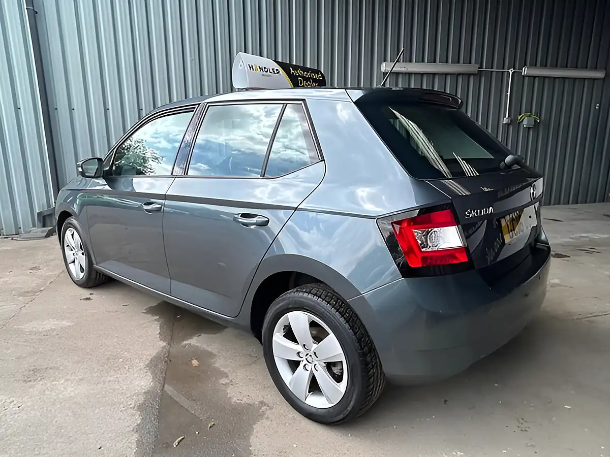 Used 2016 Skoda Fabia Se Grey - Interior and Exterior details 7