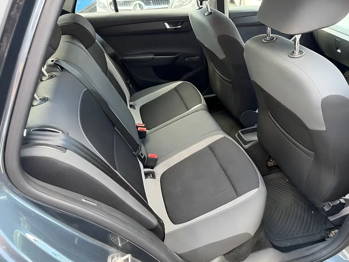 Used 2016 Skoda Fabia Se Grey - Interior and Exterior details 11