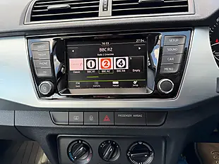 Used 2016 Skoda Fabia Se Grey - Interior and Exterior details 18